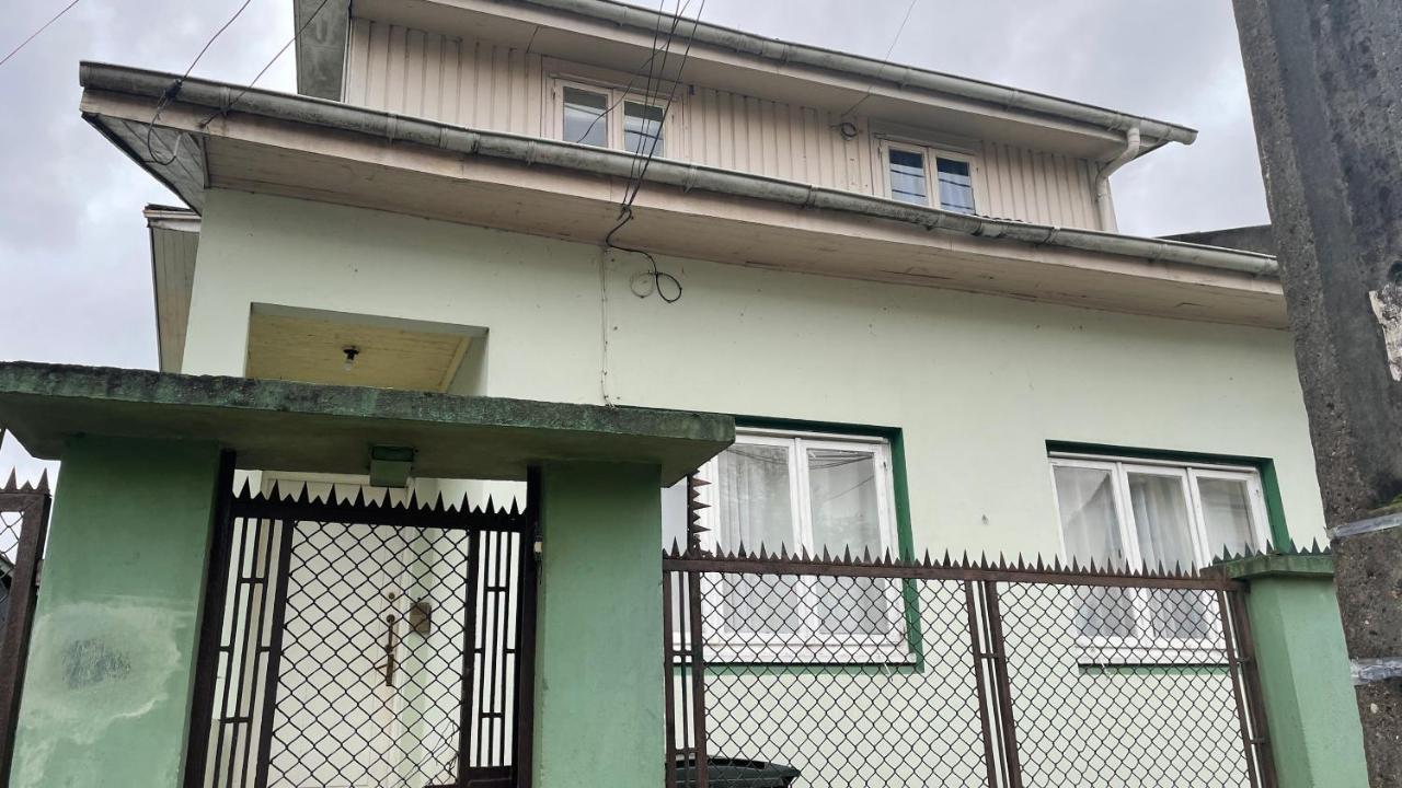 Hospedaje Valdivia Exterior photo